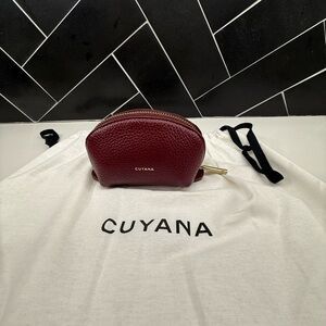 Cuyana Burgundy Mini Travel Case in Cherry (Burgundy)